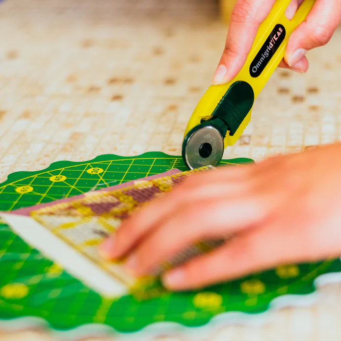 Omnigrid Rotary Cutter, 28 mm